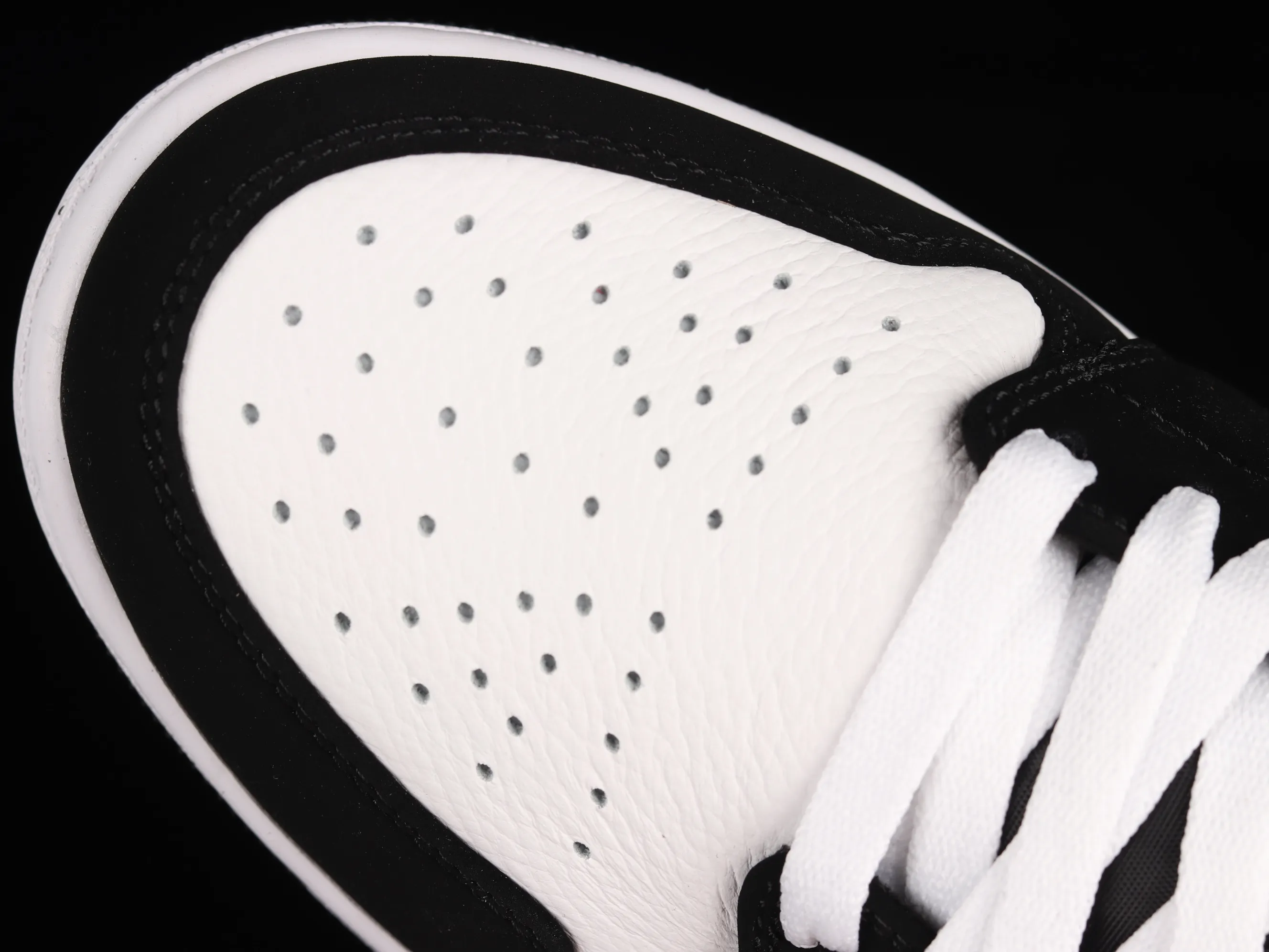 All Categories Air Jordan Jordan Series Basketball Shoes Air Jordan 1 Low Air Jordan 1 Low AJ1 Joe 1 Black and White Panda Sports Culture Basketball Shoes DC1391-100
